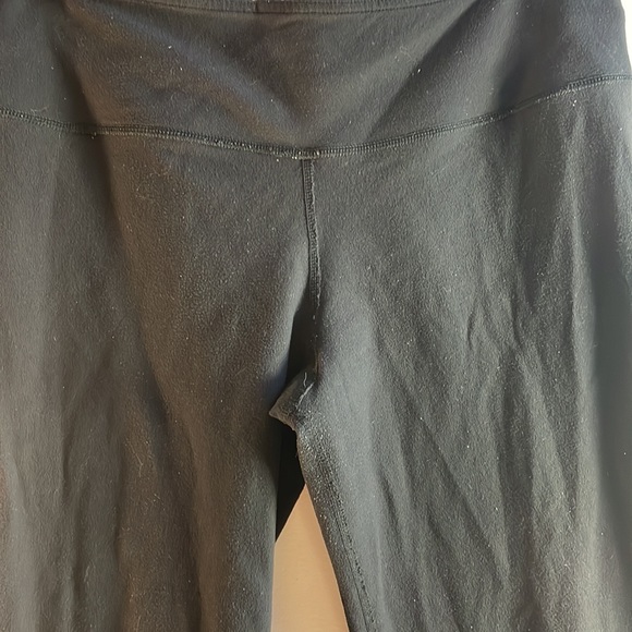 Reversable Black Lululemon Capris Size 10 - Picture 9 of 12